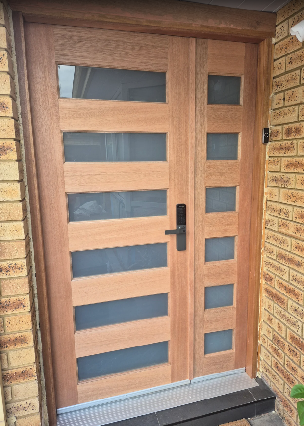 External Side Panels